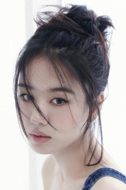 Ahn Eun-jin photo