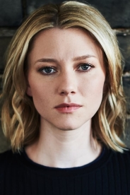 Valorie Curry photo