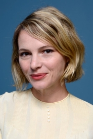 Amy Seimetz photo