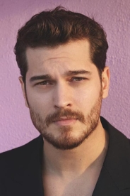 Çağatay Ulusoy photo