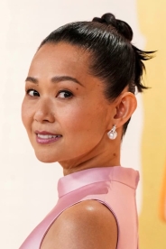 Hong Chau photo