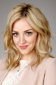 Abby Elliott photo