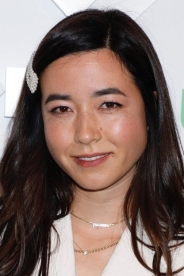 Maya Erskine photo