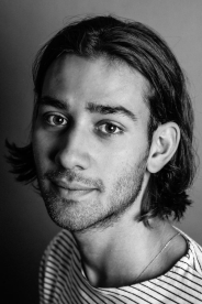 Maxim Baldry photo