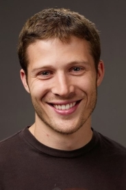 Zach Gilford photo