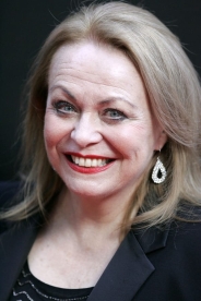 Jacki Weaver photo