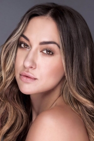 Tasya Teles photo